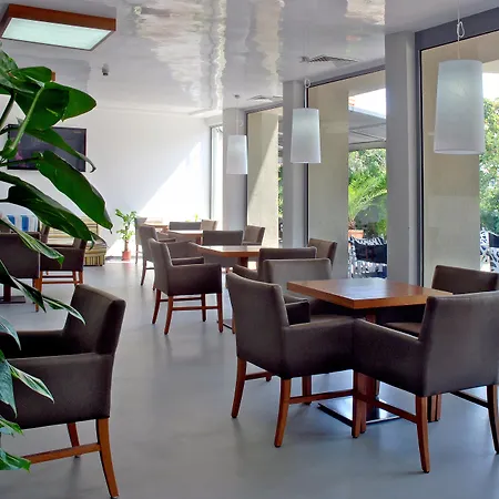 Excelsior Hotel 4*
