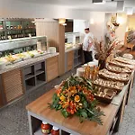 Excelsior Hotel 4*