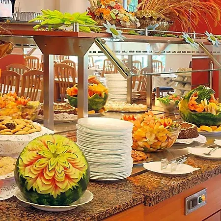 Excelsior Hotel 4*