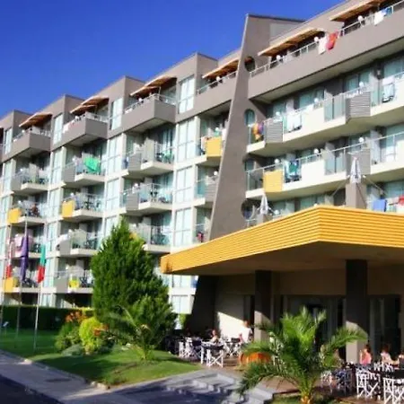 Excelsior Hotel 4*